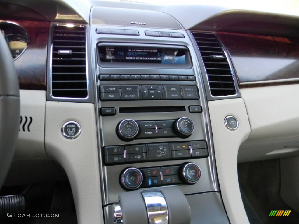 2012 Ford Taurus Limited Controls Photo #58195190