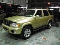 Luminous Gold Metallic - Pathfinder LE Platinum 4x4 Photo No. 1