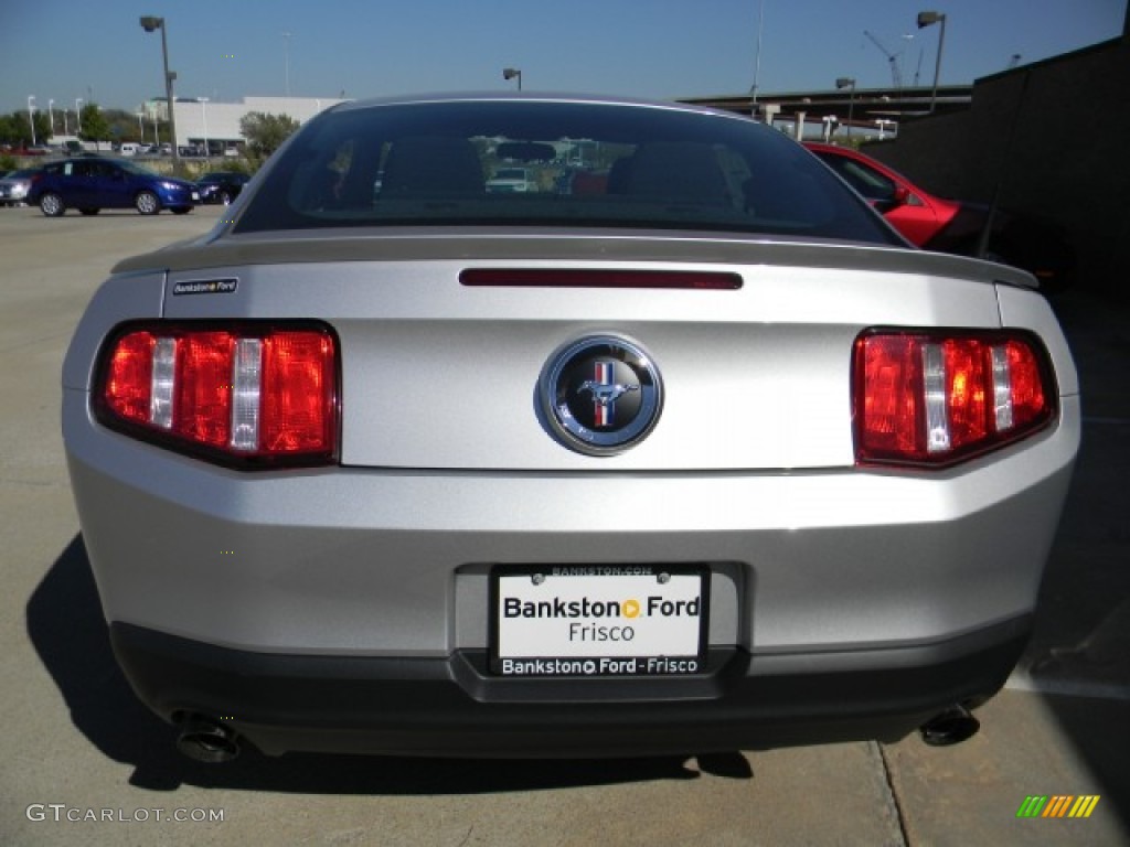 2012 Mustang V6 Coupe - Ingot Silver Metallic / Charcoal Black photo #4