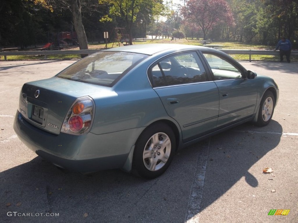 2002 Altima 2.5 SL - Opal Blue Metallic / Charcoal Black photo #7