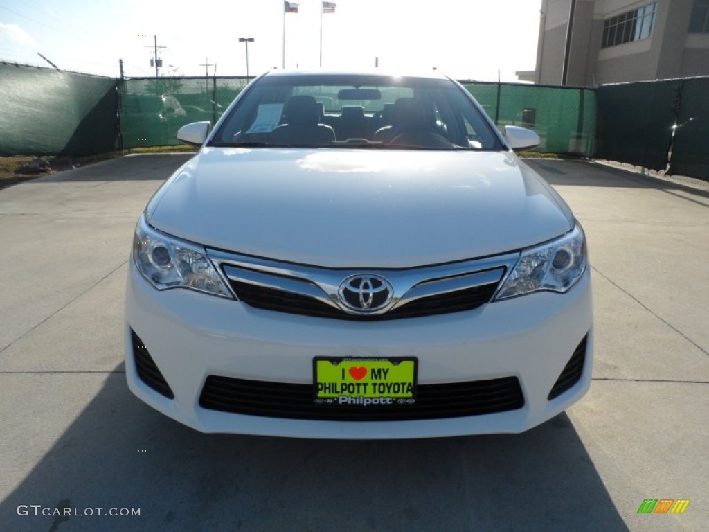 2012 Camry LE - Super White / Ash photo #8