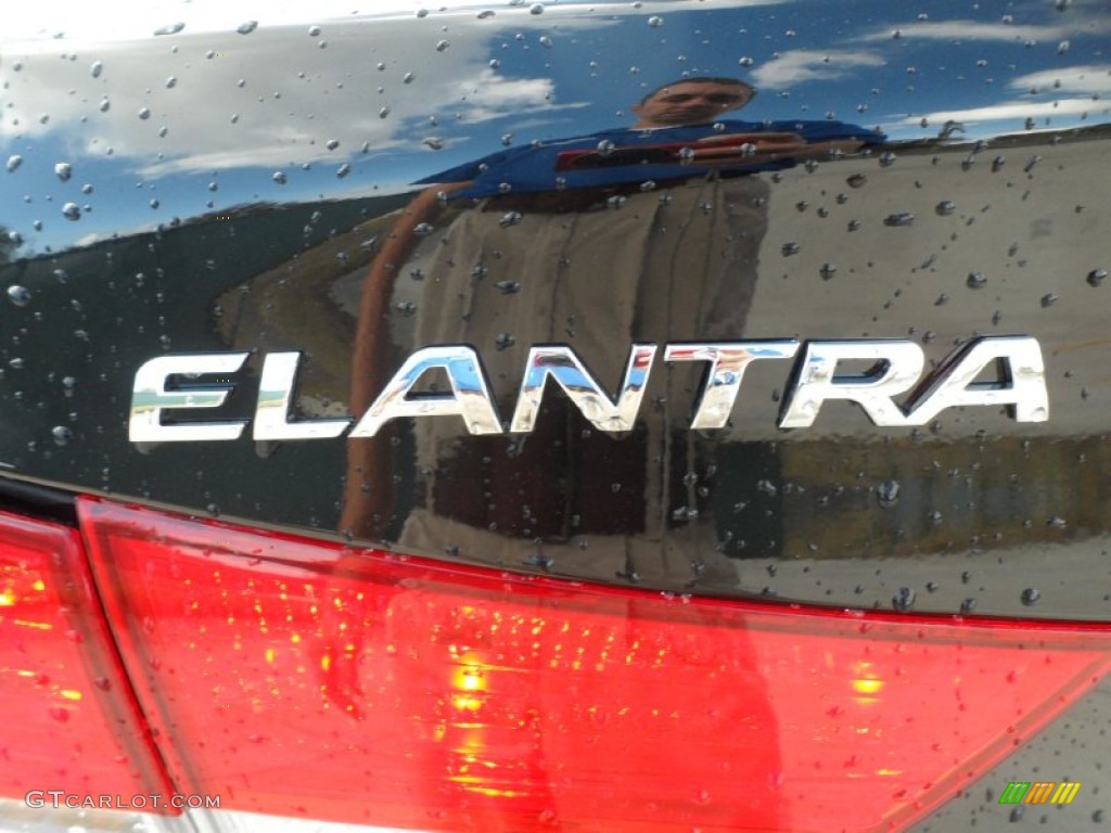 2012 Elantra Limited - Black Noir Pearl / Beige photo #13