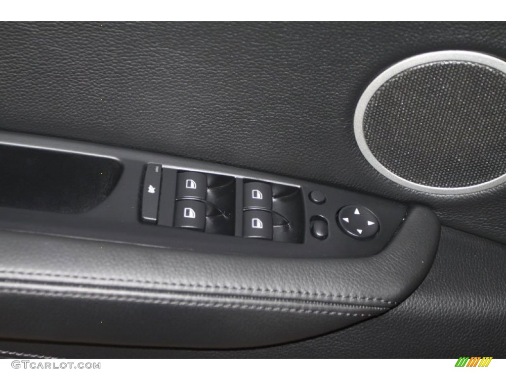 2010 BMW X5 M Standard X5 M Model Controls Photo #58206322
