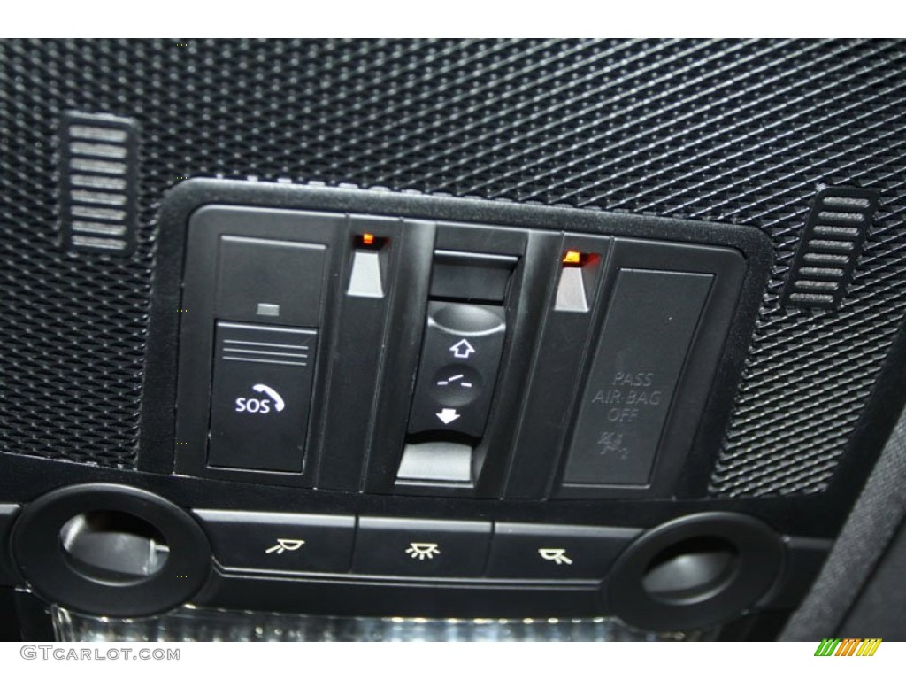 2010 BMW X5 M Standard X5 M Model Controls Photo #58206497