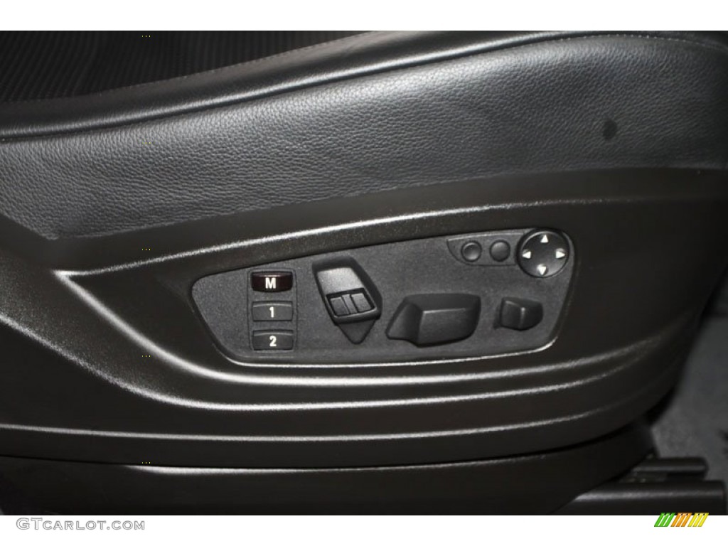 2010 BMW X5 M Standard X5 M Model Controls Photo #58206659