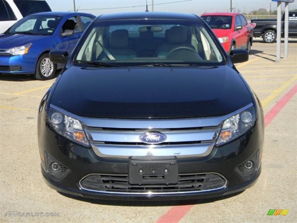 2010 Fusion SE - Atlantis Green Metallic / Medium Light Stone photo #2