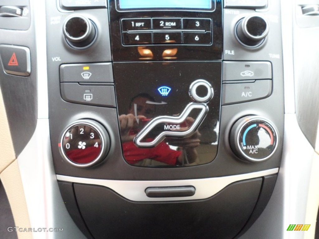 2011 Hyundai Sonata GLS Controls Photo #58210926