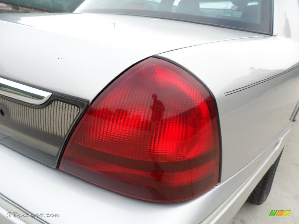 2006 Grand Marquis LS - Silver Birch Metallic / Charcoal Black photo #15