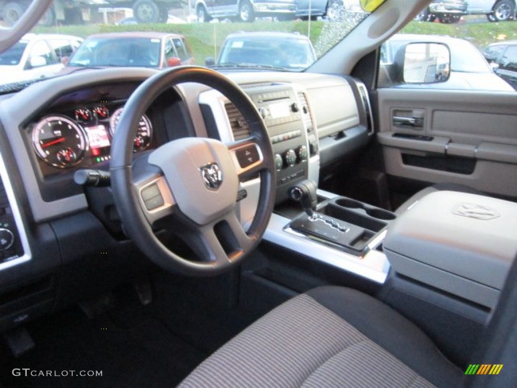 2011 Ram 1500 Big Horn Quad Cab 4x4 - Deep Water Blue Pearl / Dark Slate Gray/Medium Graystone photo #11