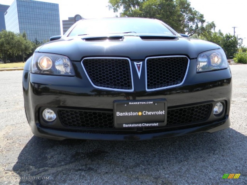 2009 G8 Sedan - Panther Black / Onyx photo #2