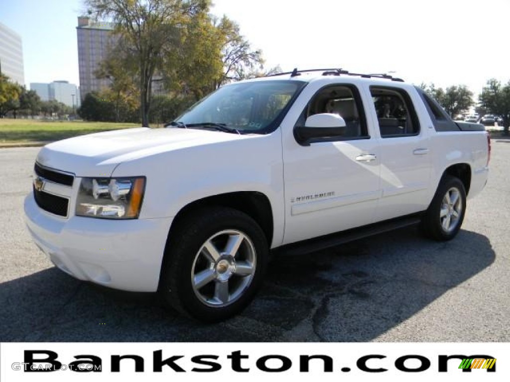 Summit White Chevrolet Avalanche