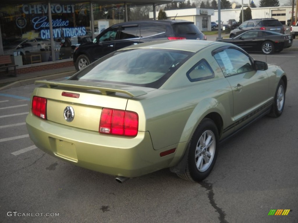 2005 Mustang V6 Deluxe Coupe - Legend Lime Metallic / Medium Parchment photo #3