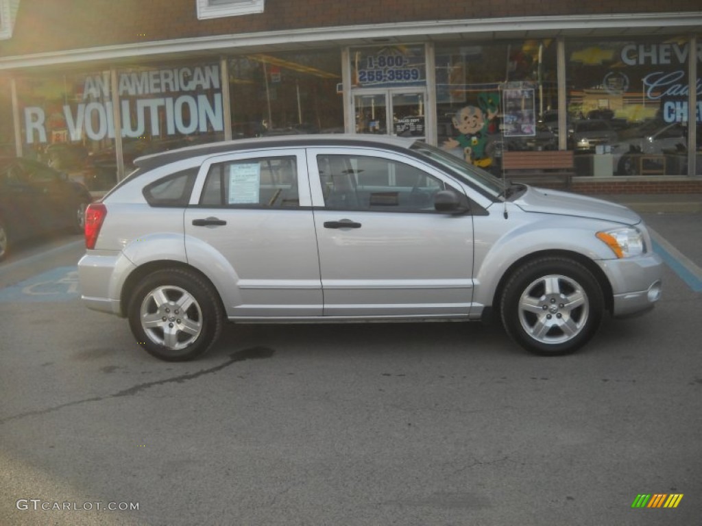 2007 Caliber SXT - Bright Silver Metallic / Pastel Slate Gray/Red photo #2