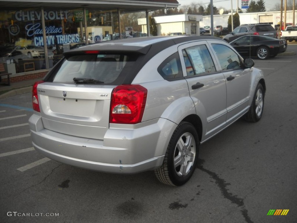 2007 Caliber SXT - Bright Silver Metallic / Pastel Slate Gray/Red photo #3