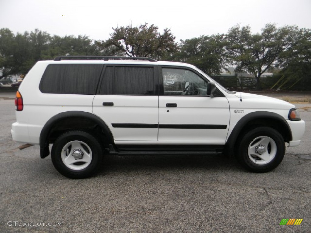 Alpine White 2001 Mitsubishi Montero Sport ES Exterior Photo #58217143