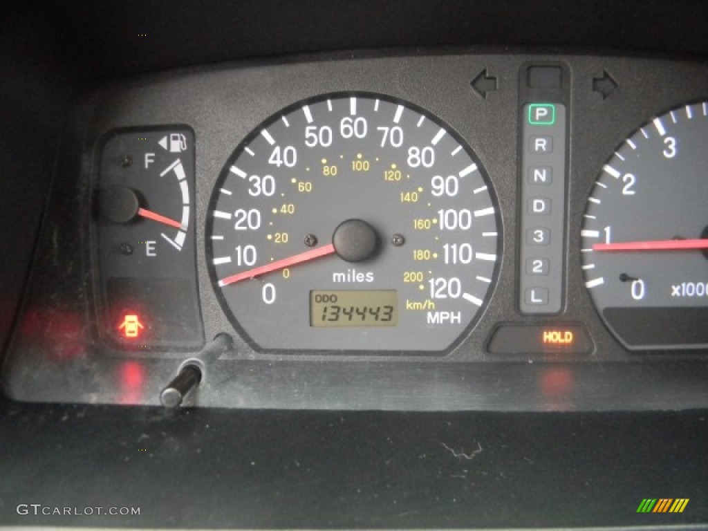 2001 Montero Sport ES - Alpine White / Gray photo #10