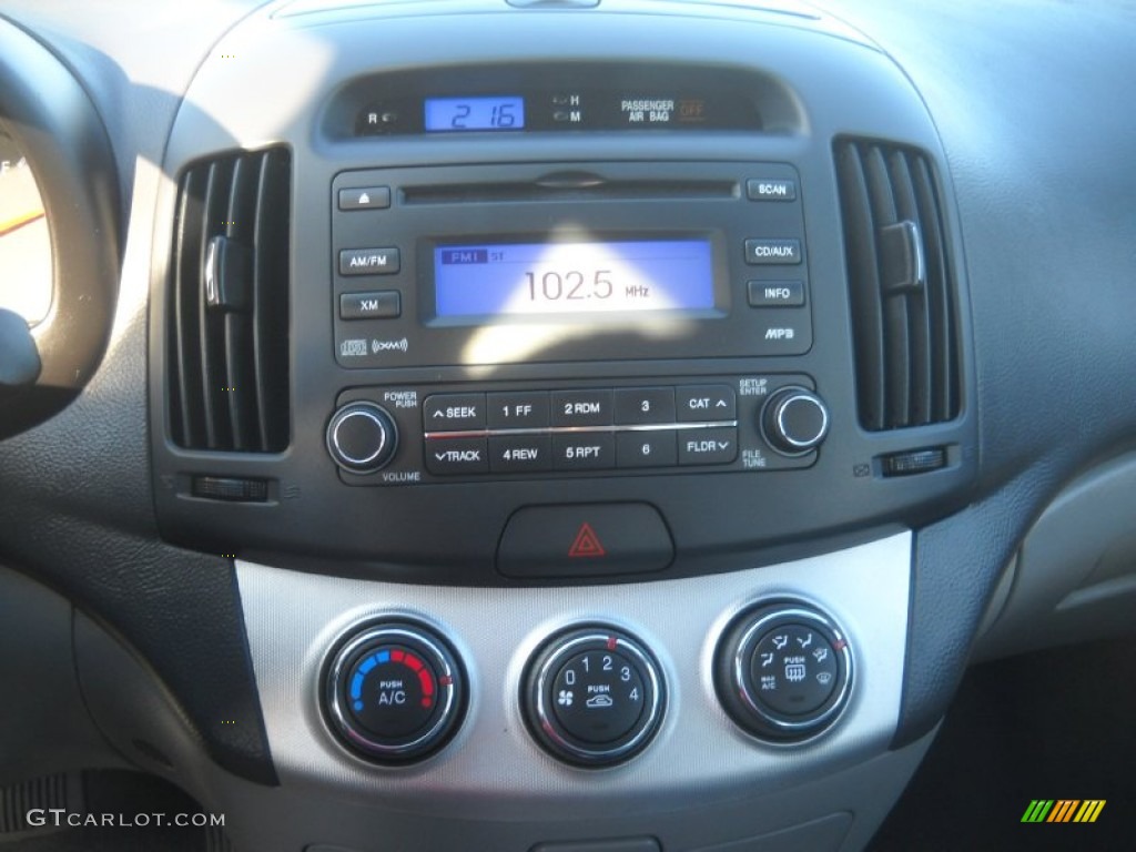 2009 Elantra GLS Sedan - Quicksilver / Gray photo #17