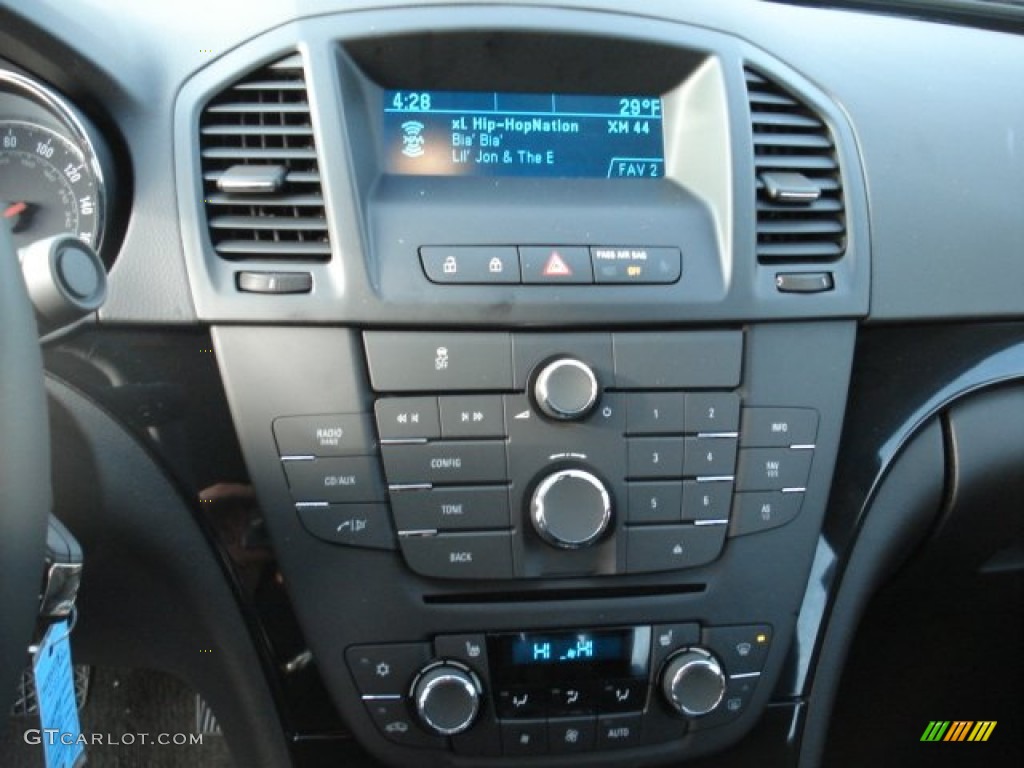 2011 Buick Regal CXL Turbo Controls Photo #58224894