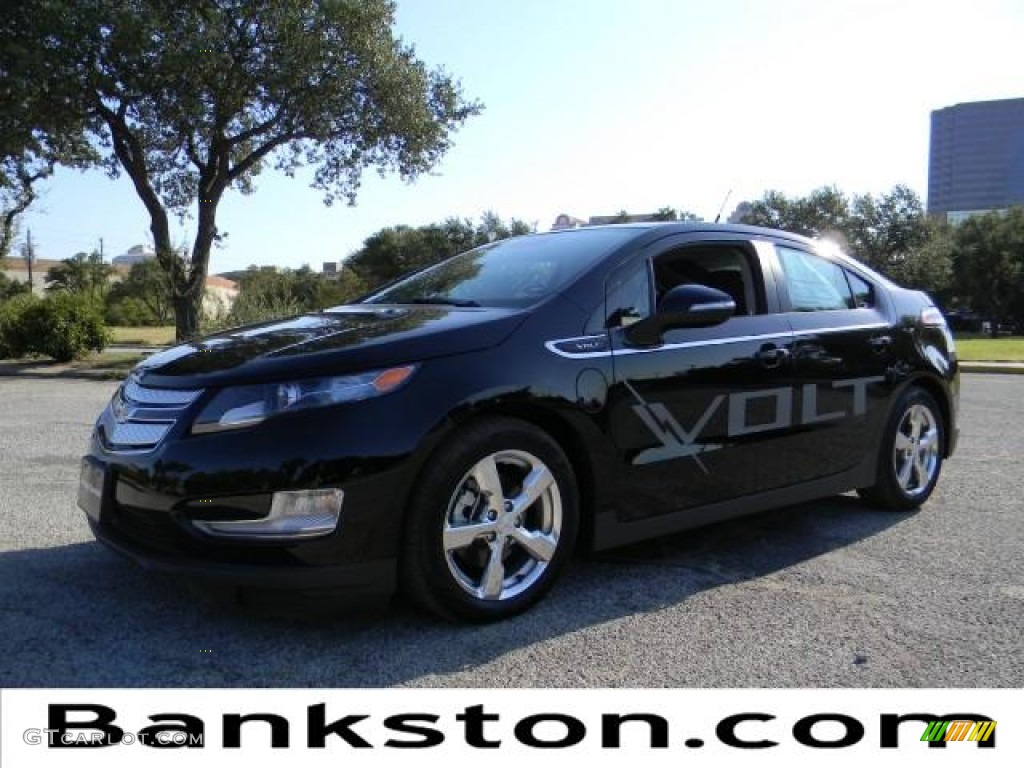 Black Chevrolet Volt