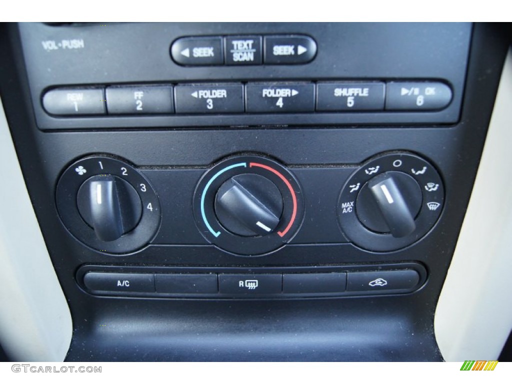 2009 Ford Mustang GT/CS California Special Convertible Controls Photo #58228539