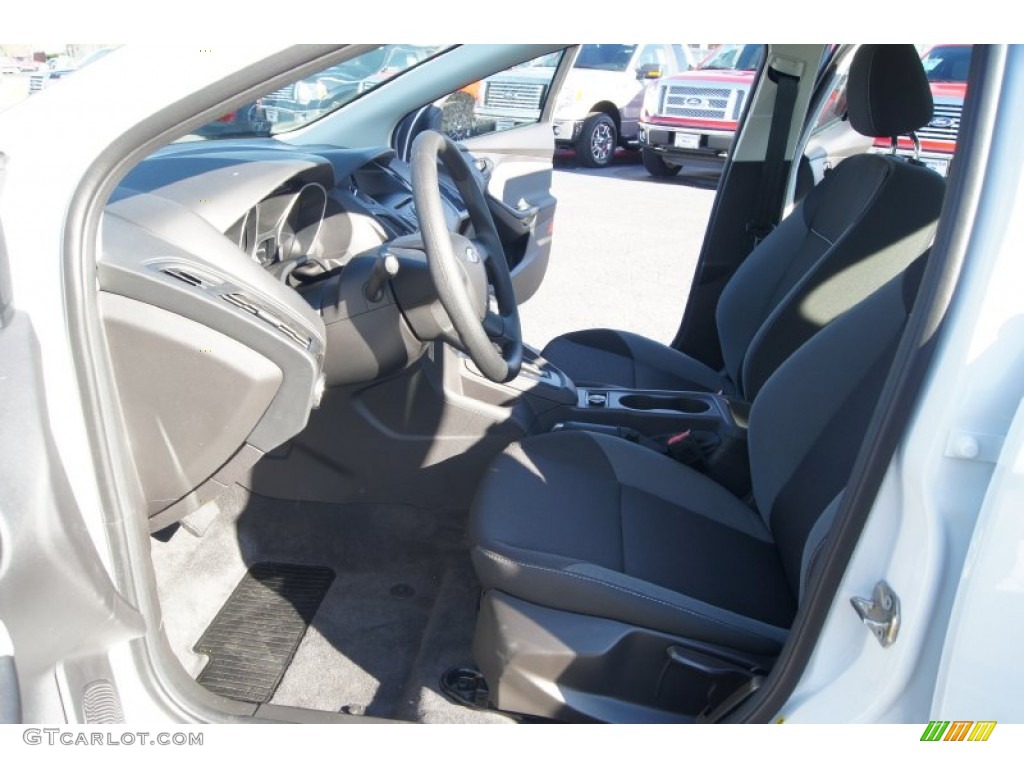 2012 Focus S Sedan - Oxford White / Charcoal Black photo #10