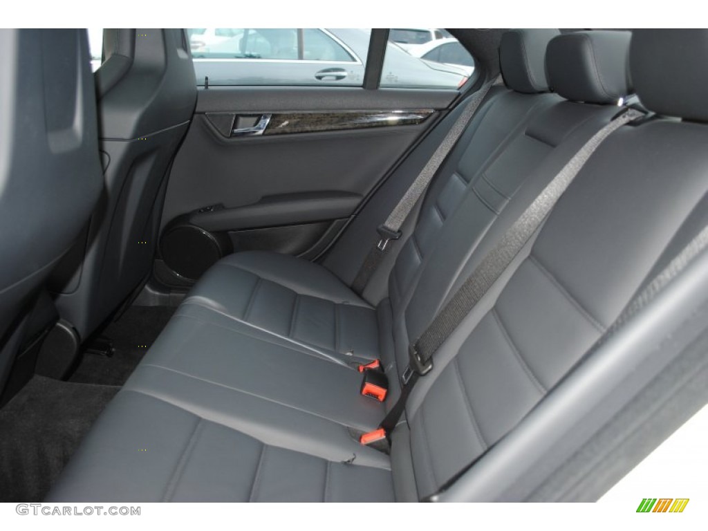 2009 C 63 AMG - Arctic White / Black AMG Premium Leather photo #16