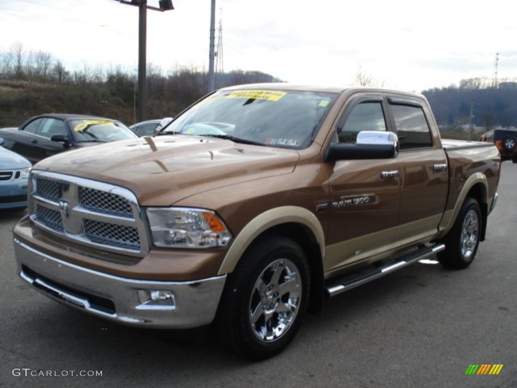 2011 Ram 1500 Laramie Crew Cab 4x4 - Saddle Brown Pearl / Light Pebble Beige/Bark Brown photo #4