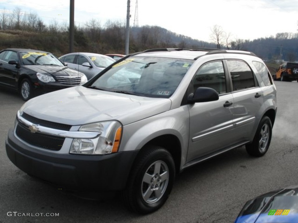 2005 Equinox LS AWD - Galaxy Silver Metallic / Light Gray photo #4