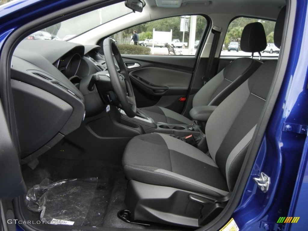 2012 Focus SE 5-Door - Sonic Blue Metallic / Charcoal Black photo #5