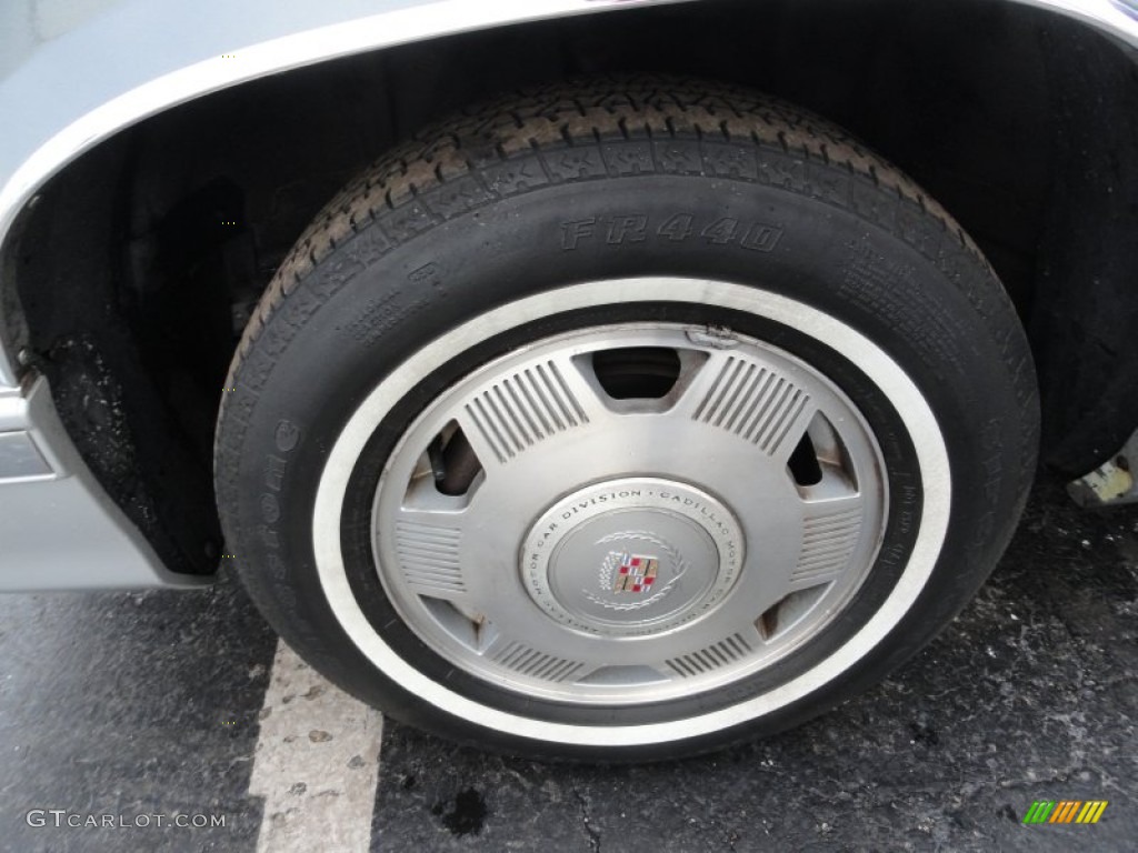 1993 Cadillac Sixty Special Sedan Wheel Photos