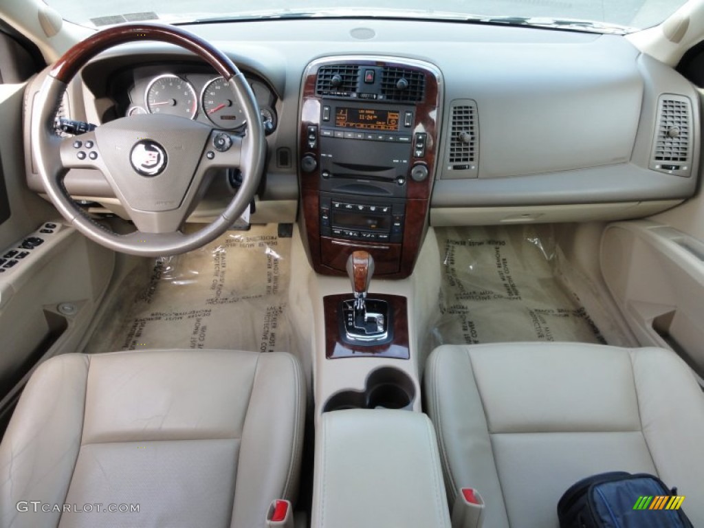 2006 CTS Sport Sedan - Sand Storm / Cashmere photo #25