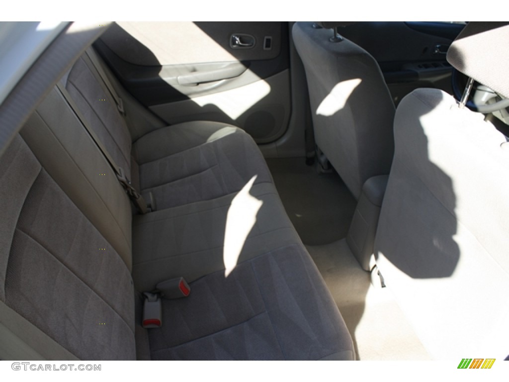 2003 Protege LX - Pure White / Gray photo #11
