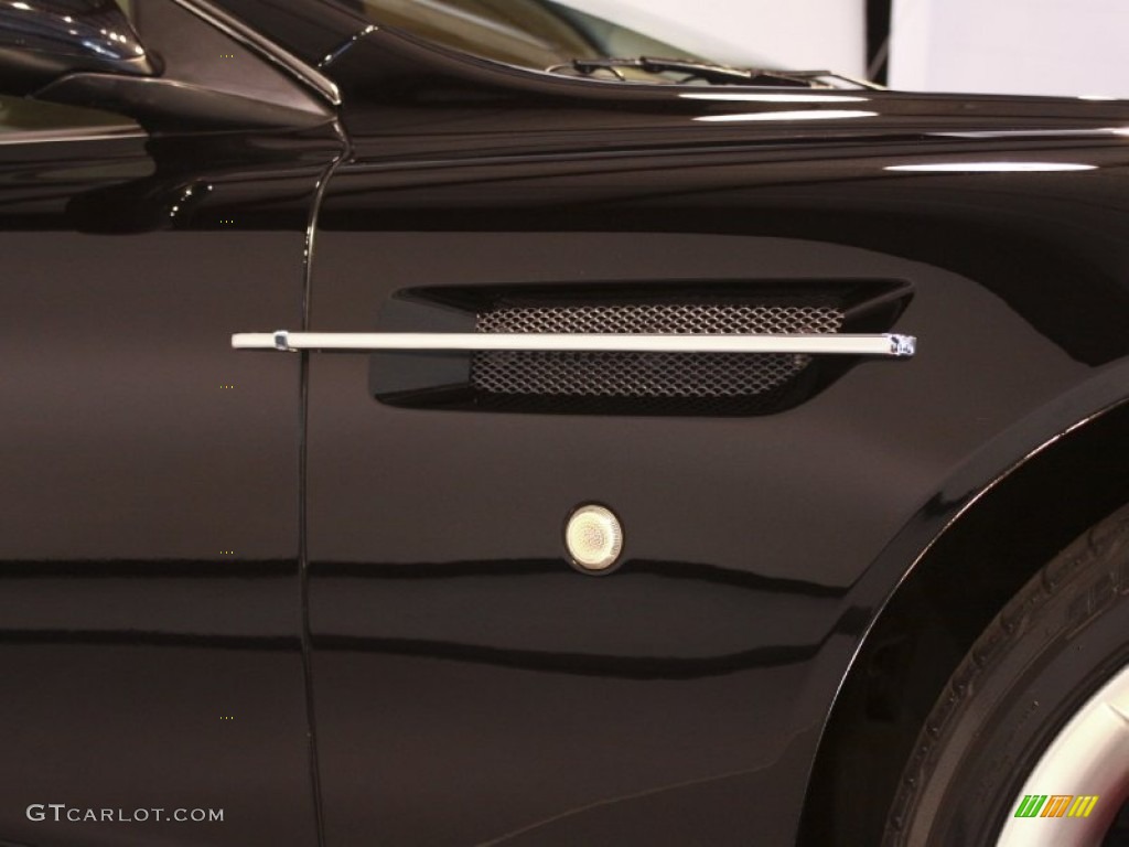 2005 Aston Martin DB9 Coupe Fender Vent Photo #58250530