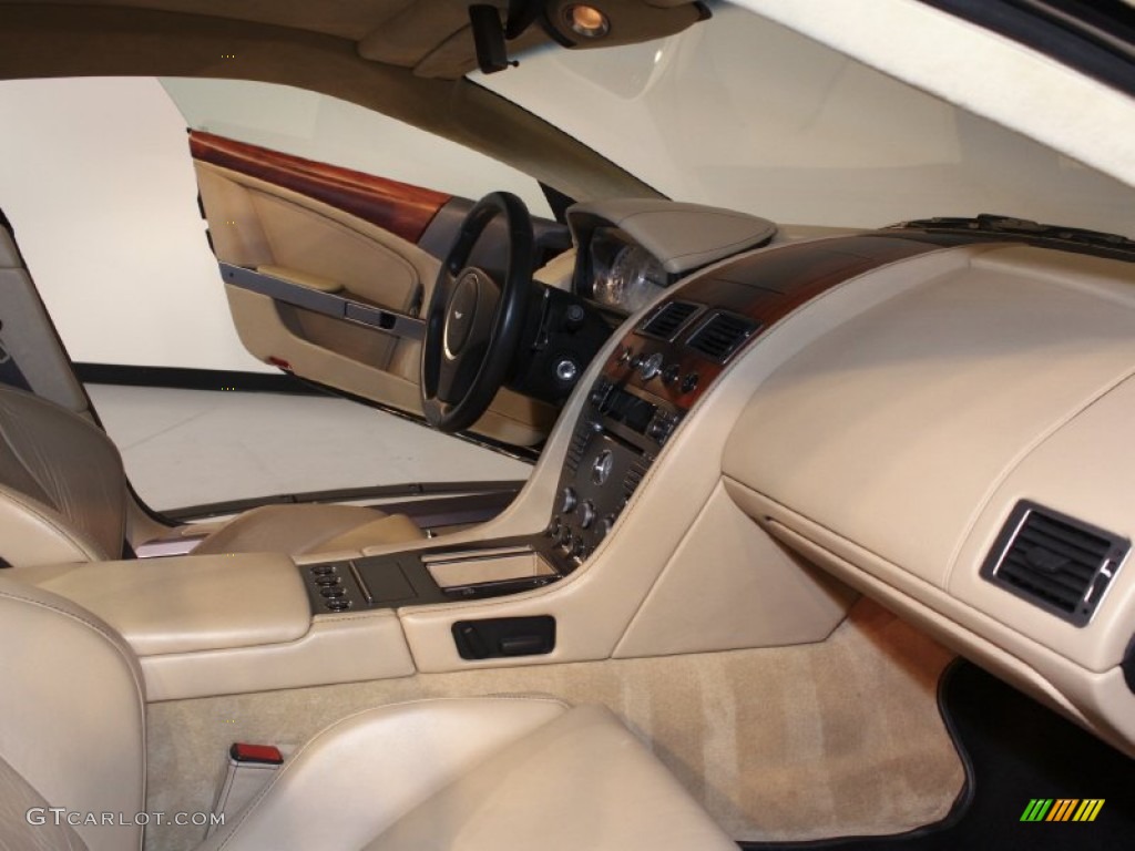 Sandstorm Interior 2005 Aston Martin DB9 Coupe Photo #58250863