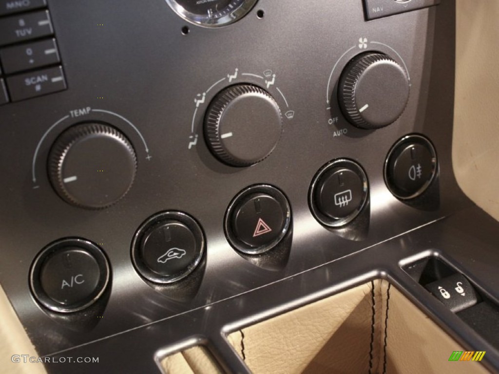 2005 Aston Martin DB9 Coupe Controls Photo #58250984