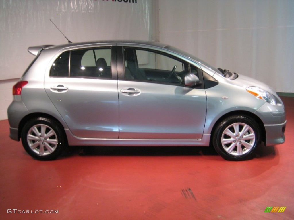 2011 Toyota Yaris S 5 Door Liftback Exterior Photos