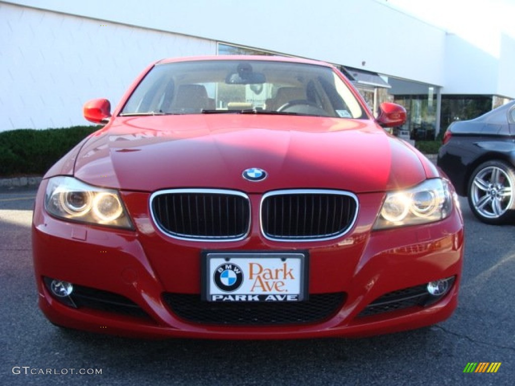 2009 3 Series 328xi Sedan - Crimson Red / Beige photo #2