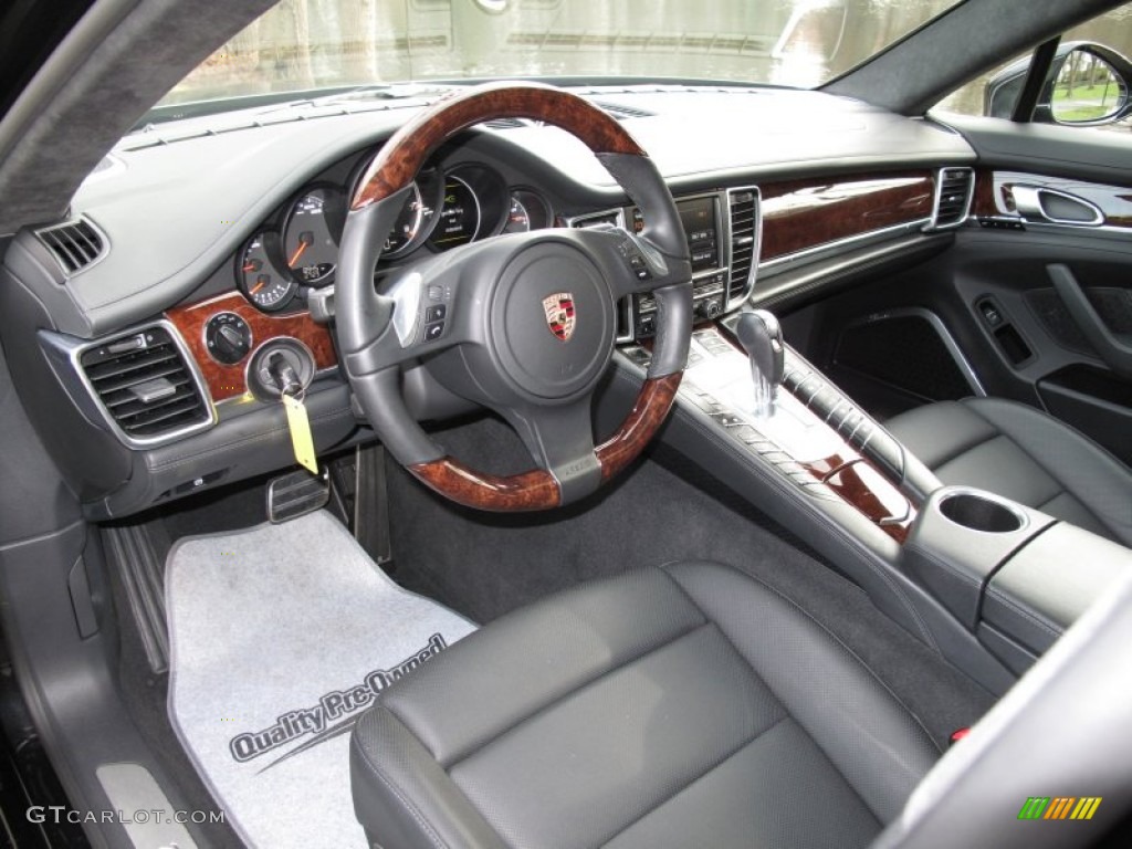 2010 Porsche Panamera Turbo Black Dashboard Photo #58254568
