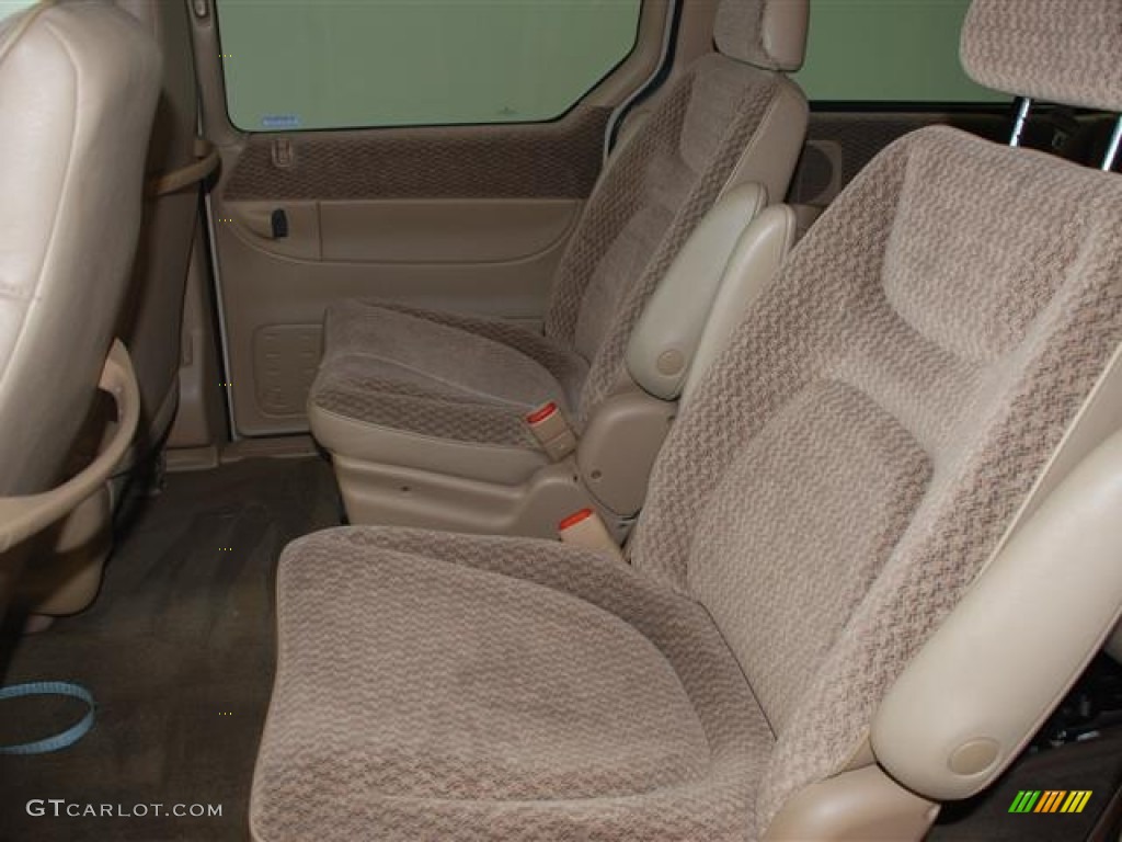 1998 Grand Caravan SE - Champagne Pearl / Beige photo #10
