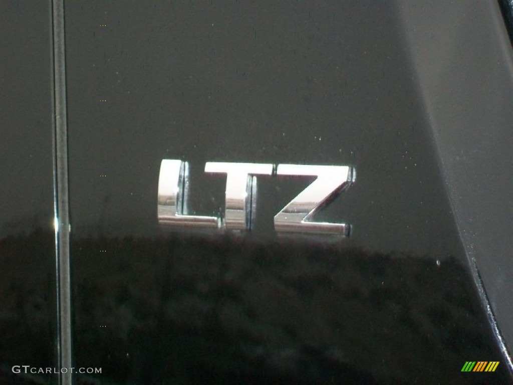 2007 Chevrolet Avalanche LTZ 4WD Marks and Logos Photo #58256956