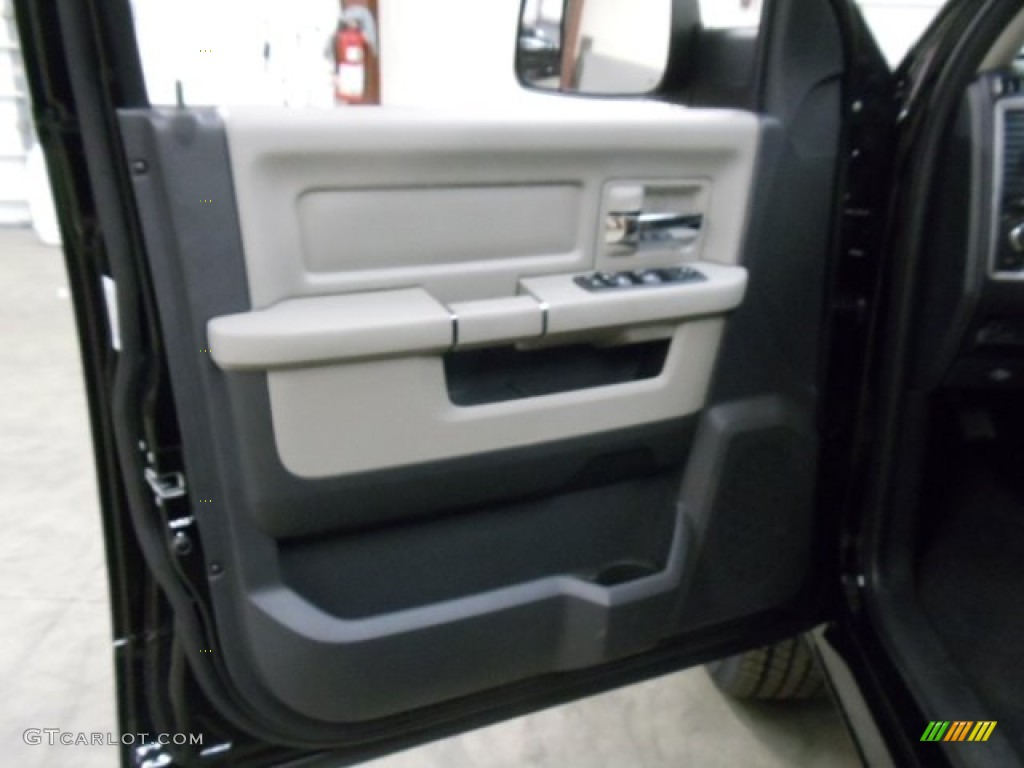 2012 Ram 1500 Big Horn Quad Cab 4x4 - Black / Dark Slate Gray/Medium Graystone photo #9