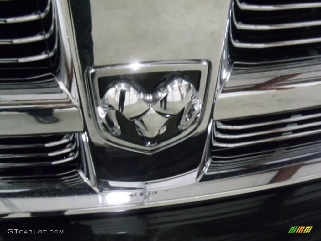 2012 Ram 1500 Big Horn Quad Cab 4x4 - Black / Dark Slate Gray/Medium Graystone photo #27