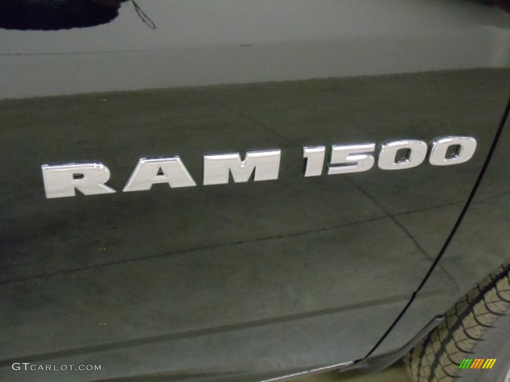 2012 Ram 1500 Big Horn Quad Cab 4x4 - Black / Dark Slate Gray/Medium Graystone photo #28