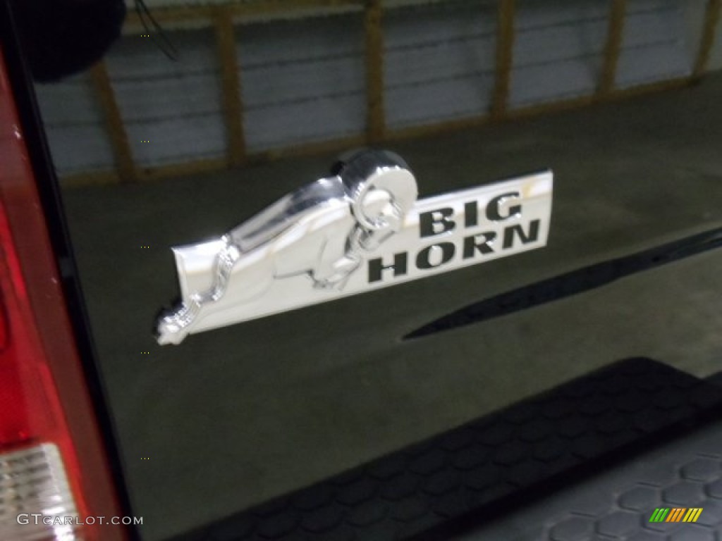 2012 Ram 1500 Big Horn Quad Cab 4x4 - Black / Dark Slate Gray/Medium Graystone photo #31