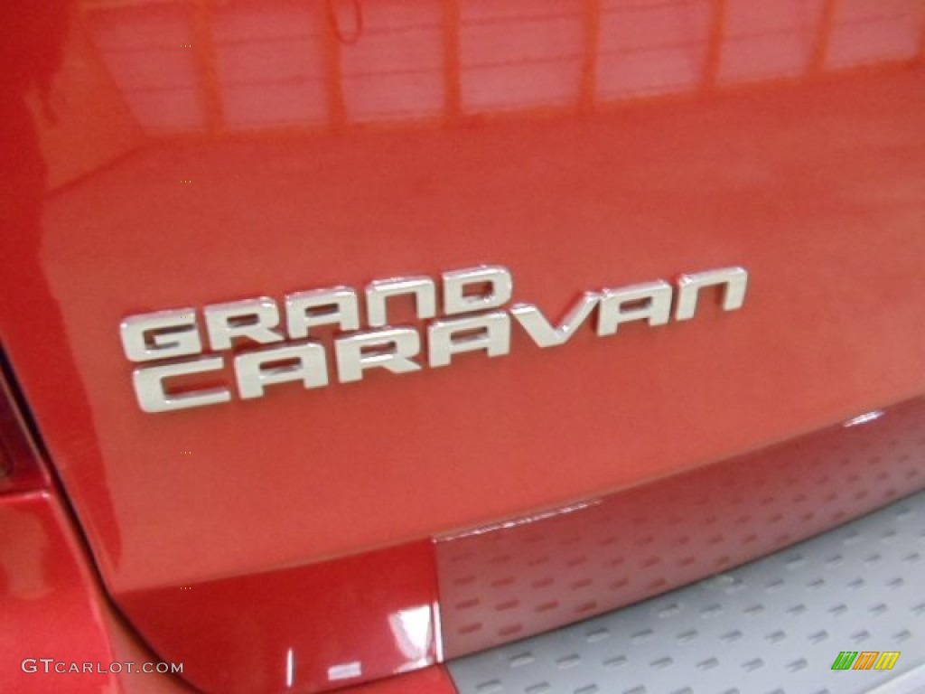 2012 Grand Caravan SXT - Redline 2 Pearl Coat / Black/Light Graystone photo #31