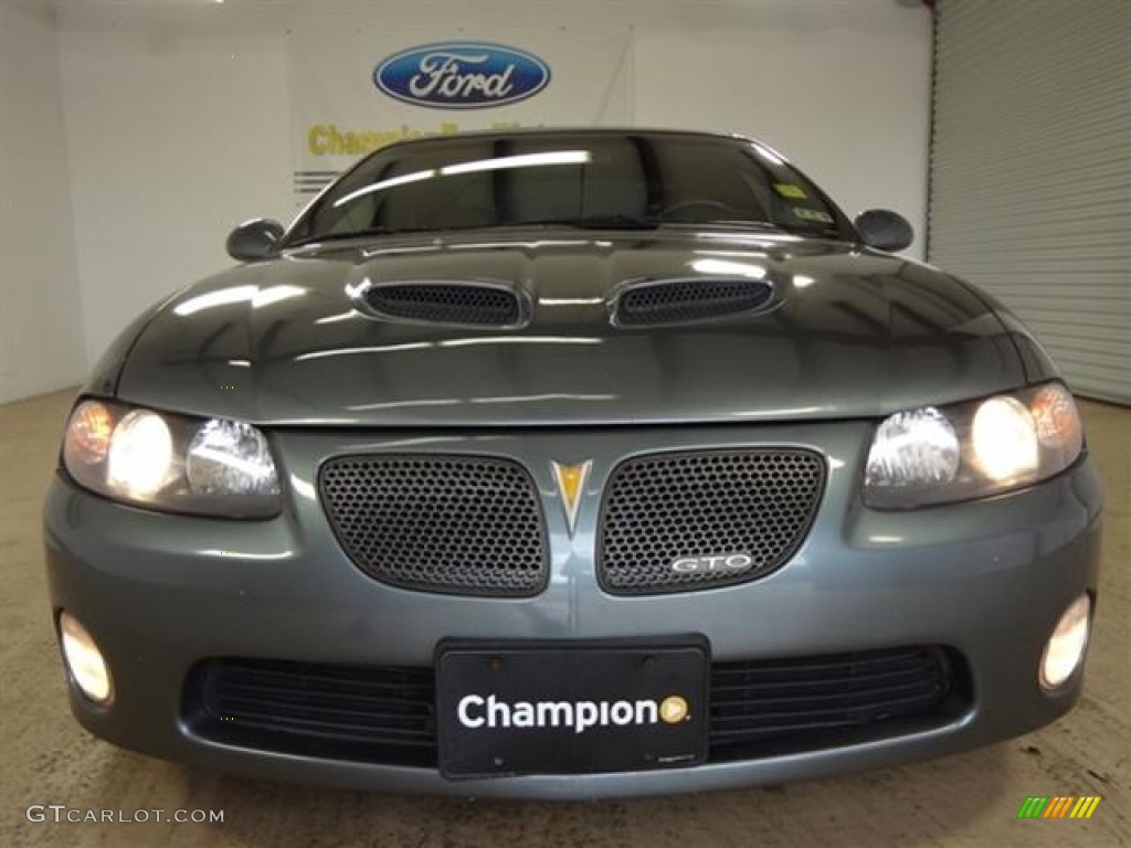 2005 GTO Coupe - Cyclone Gray Metallic / Black photo #2