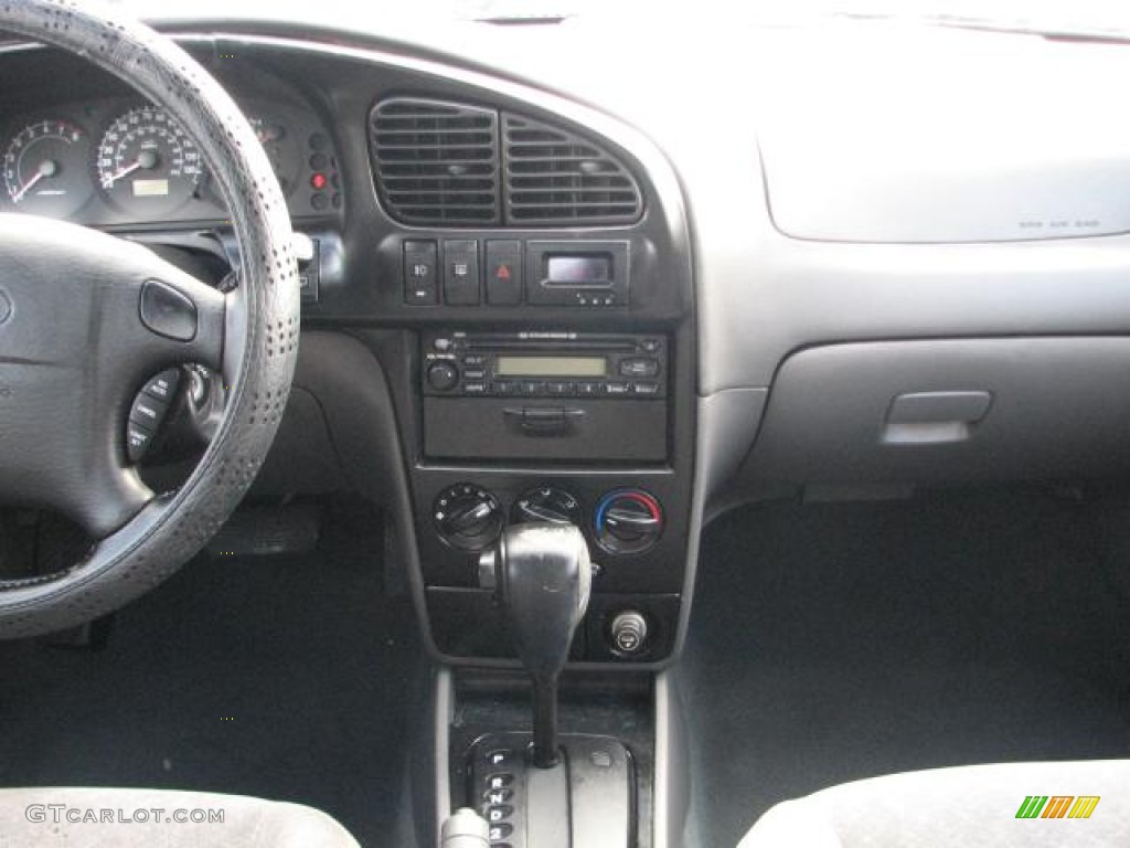 2002 Spectra GSX Sedan - Classic Red / Gray photo #14