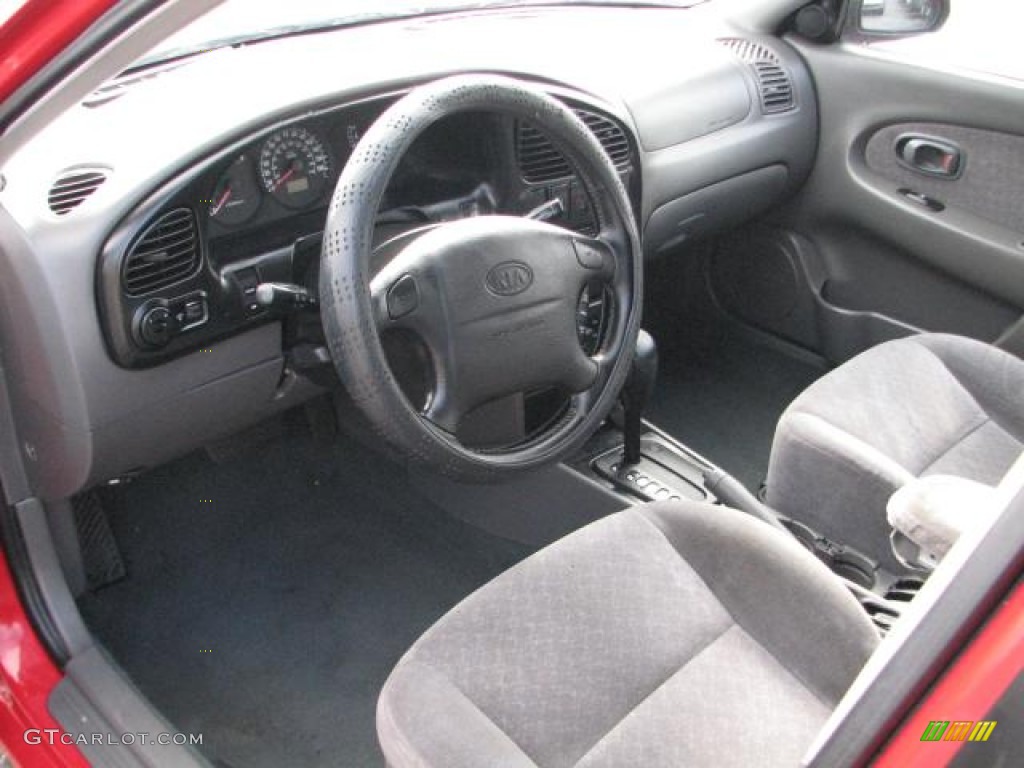 2002 Spectra GSX Sedan - Classic Red / Gray photo #17