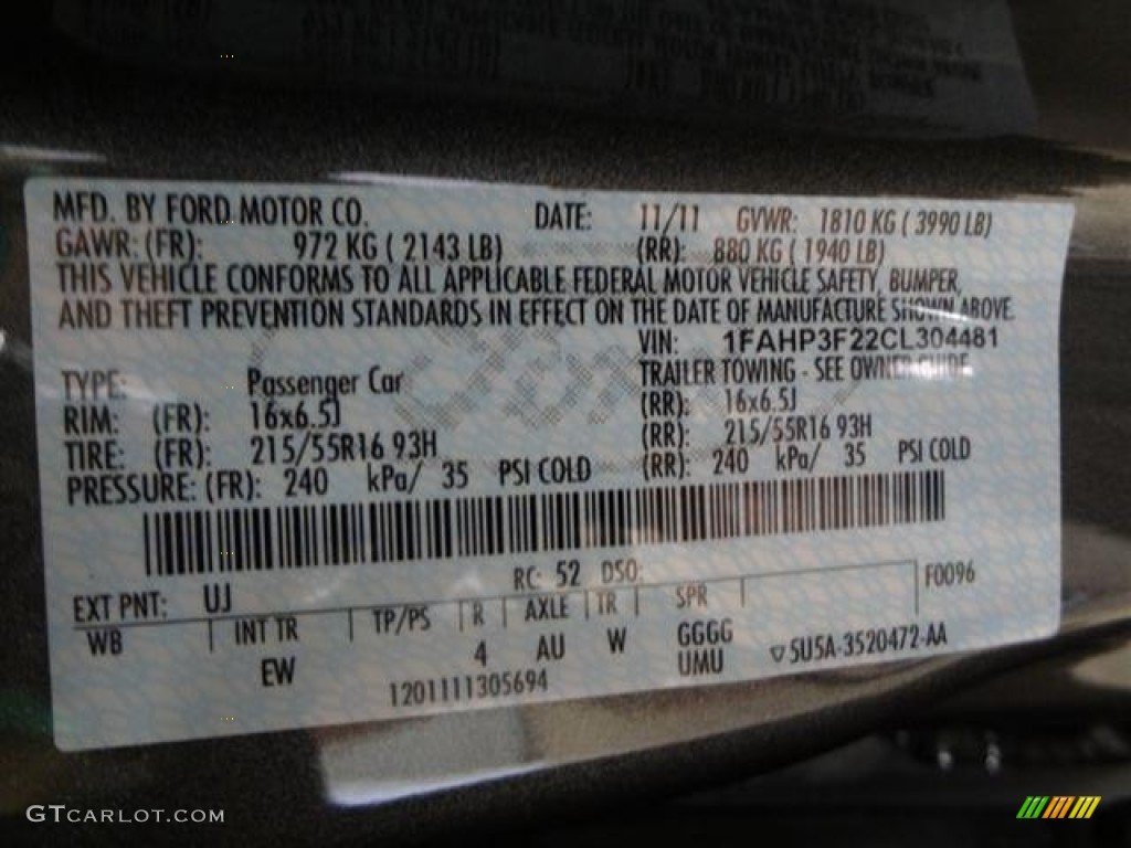 2012 Focus SE Sedan - Sterling Grey Metallic / Charcoal Black photo #24