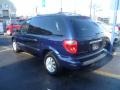 2006 Midnight Blue Pearl Chrysler Town & Country   photo #7